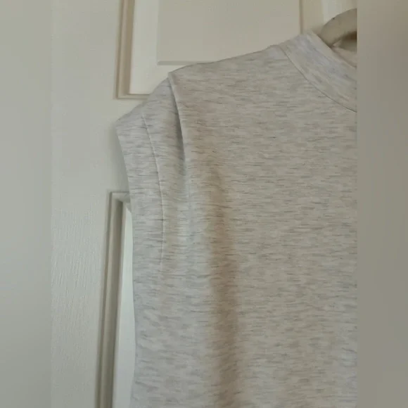Varley Ivory Marl Double Soft Women's Otis Sleeveless Sweatshirt Sz XS - Picture 9 of 14